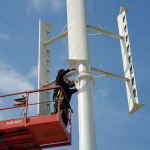 Vertikální větrná elektrárna instalace